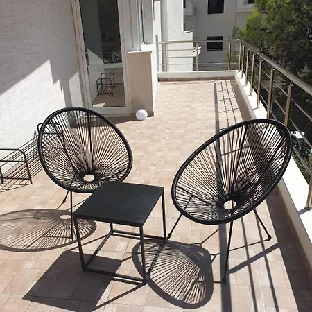 Stella Apartment