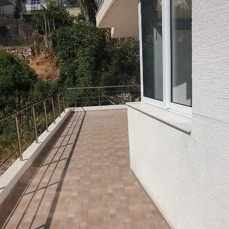 Stella Apartment