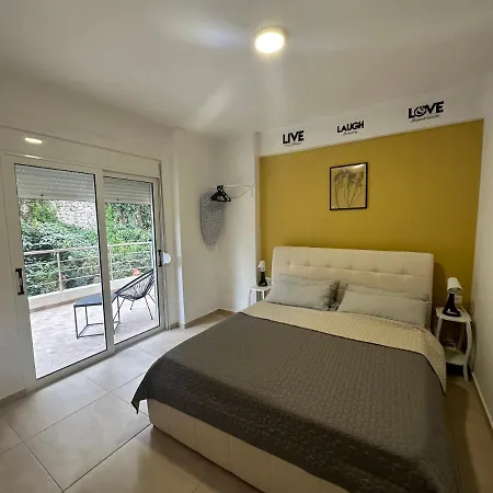 Stella Apartment *