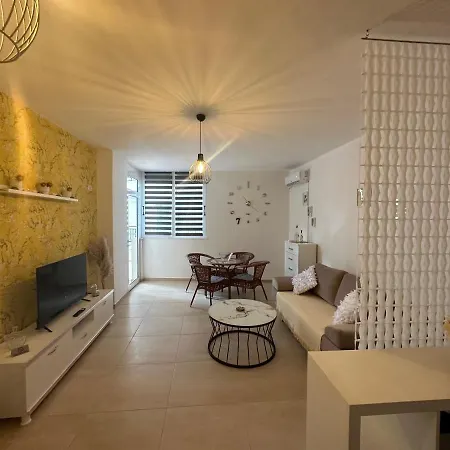 Stella Apartment Sarande
